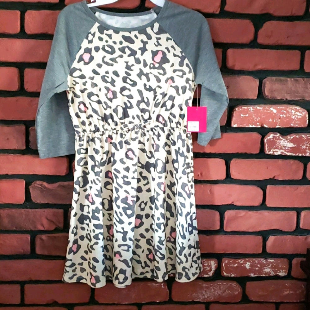 Cheetah Raglan Varsity dress 10/12